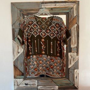 Johnny Was - Medium - Short sleeved embroidered top